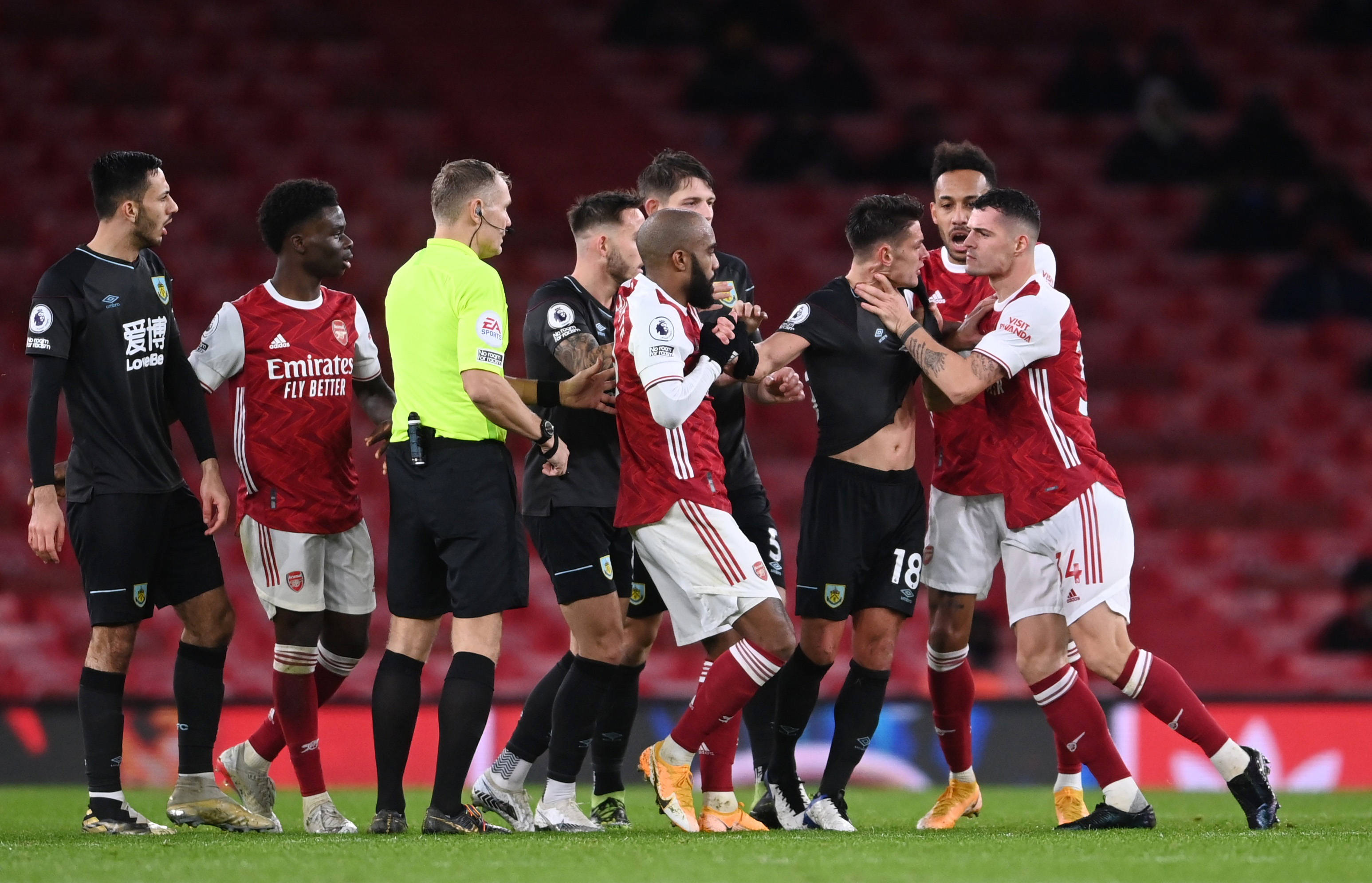 球迷充满期 球迷充满期